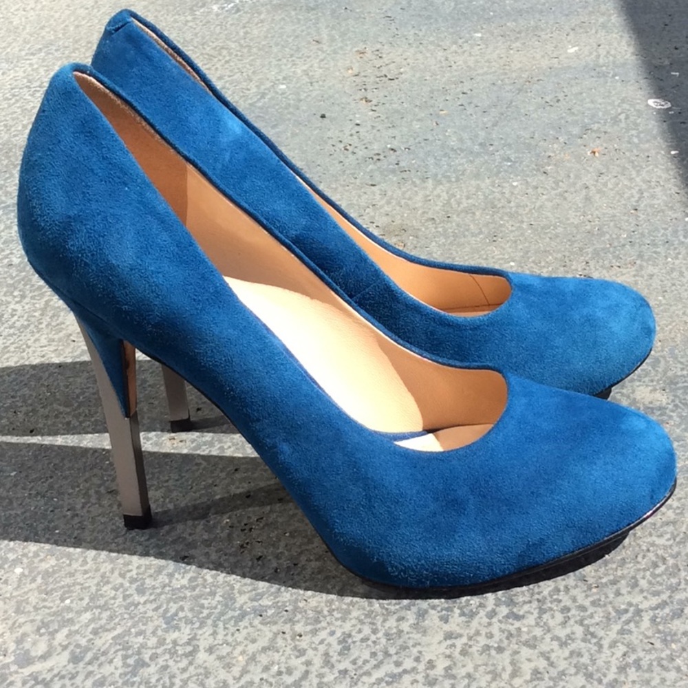 Guess by Marciano Blue Suede Pumps Size 6.5
